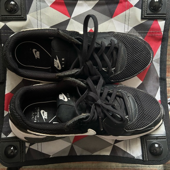 Nike Air Max Women’s Clean - Picture 3 of 5